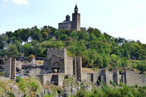 Varna to Veliko Tarnovo, Tsarevets fortress and Arbanasi